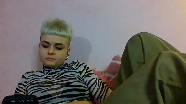 AlisaDear257 online show from March 12, 8:33 pm