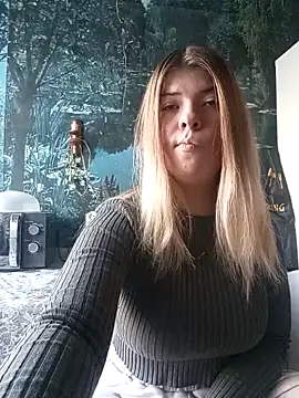 EvaTallor online show from March 23, 2:12 pm