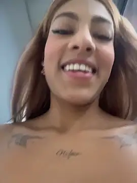 SinLunaXXX online show from April 13, 9:48 pm