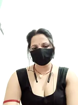 karishma Bhabhi online show from May 9, 8:33 pm