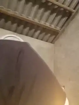 Snapshot of plump-bums chatting on February 16, 1:00 pm plump-bums online show from February 16, 1:00 pm