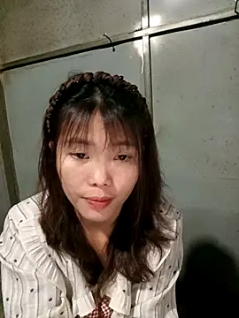 Girl-crazy1 online show from March 7, 2:02 pm