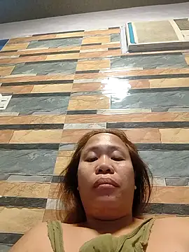 squirtshantal online show from September 28, 8:30 am