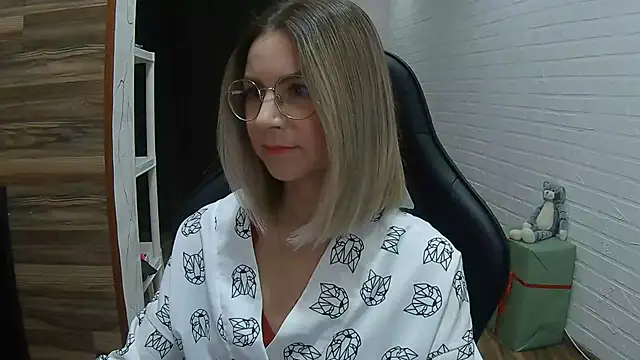 IceMayes online show from April 4, 8:24 am