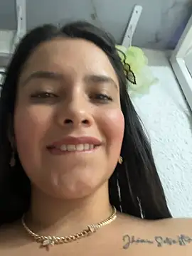 Miss Bella Flame online show from July 16, 7:07 pm