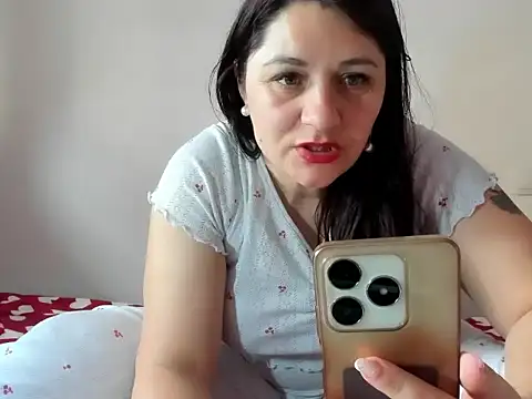 EVELYNA88 online show from February 16, 11:43 am