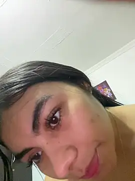 eimmy  skinny online show from March 30, 11:26 pm