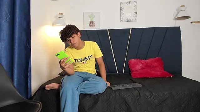 kleiver cum18 online show from February 18, 7:13 pm