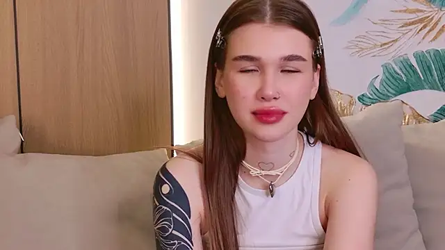 Hana Watt online show from March 12, 10:40 am