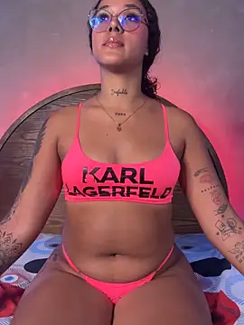 Kinsleybrown online show from March 7, 5:53 pm