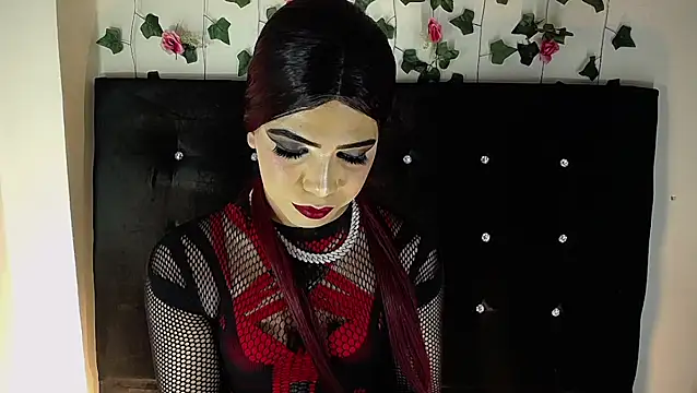 Kristal Queen01 online show from April 14, 8:36 am