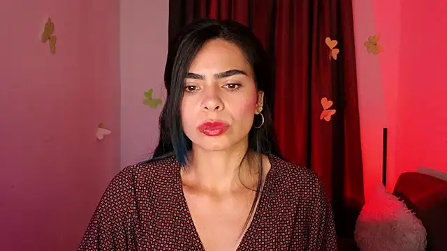 sexxylady11  online show from March 25, 11:18 pm