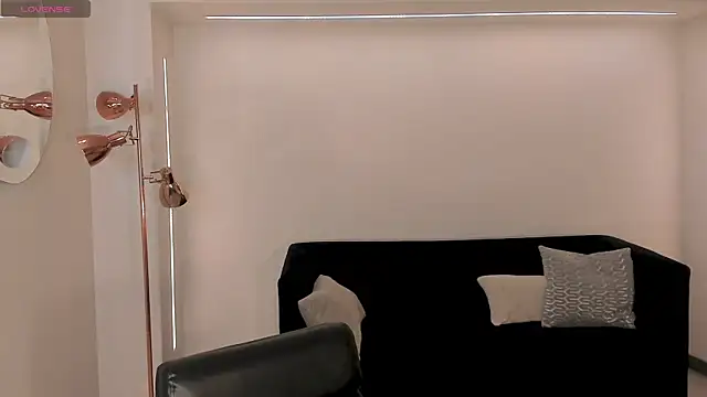 AmyRosse X online show from April 2, 1:52 pm