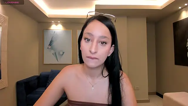 AmaraDivine online show from March 3, 11:38 am