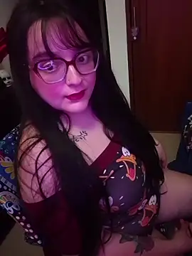 daphneev online show from May 10, 7:10 am