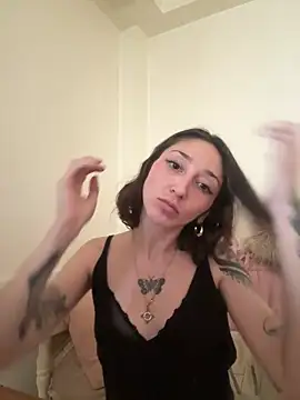 FrutillitaXX online show from March 4, 8:59 pm