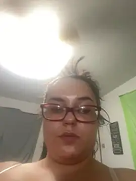 Princesleeanne online show from February 17, 7:51 am