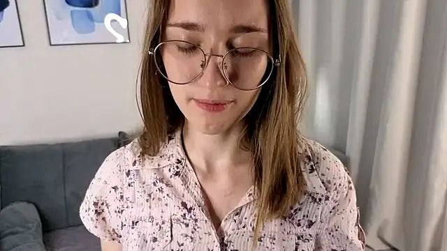 AshleyyJones online show from June 8, 2:07 pm