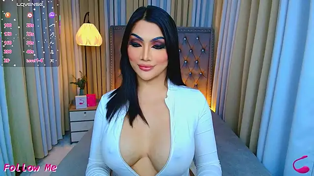 Laureen Hilton online show from April 19, 6:10 pm