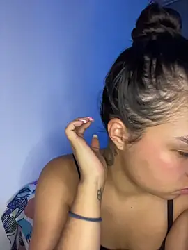 I Samanthaa online show from April 5, 11:37 pm