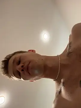 jelisiven online show from April 3, 9:51 am