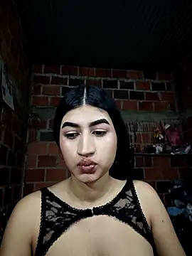 Julianiss online show from February 17, 8:24 am