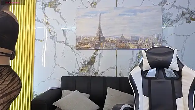 Ebony and boy pm online show from March 11, 9:50 pm