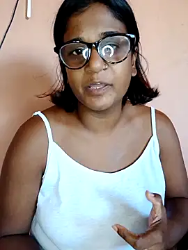 indianstrawberrylips4u online show from March 5, 7:48 am