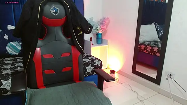 Aurora wish online show from February 27, 1:22 pm