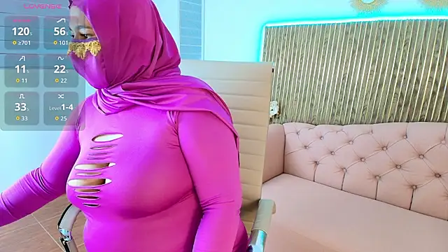 Nadia Privee online show from February 21, 9:15 pm