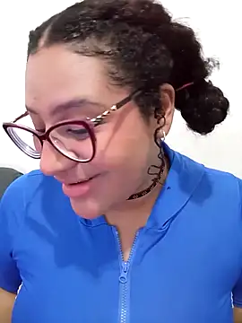 gigiblue89 online show from March 25, 8:39 am