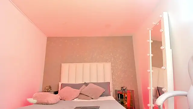 AmyRider  online show from April 9, 6:19 am