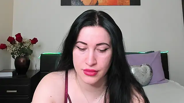 GoldenLunaa online show from March 31, 5:51 am