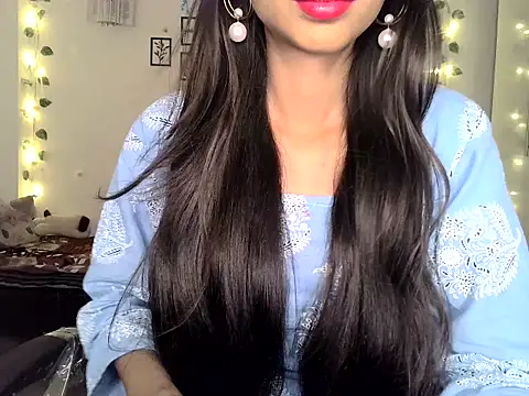 SIKSHA SINGH online show from April 6, 5:58 pm