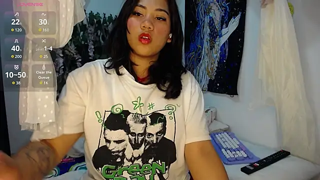 hairylatiingoddess online show from April 18, 5:10 am