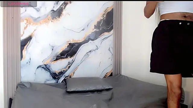 Alondra Wile online show from April 1, 7:22 pm