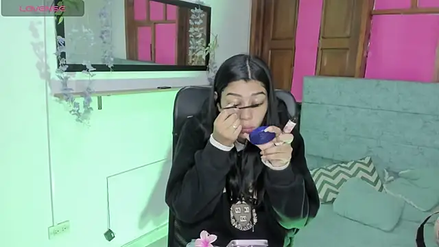 Aysha winxs online show from May 27, 3:25 am