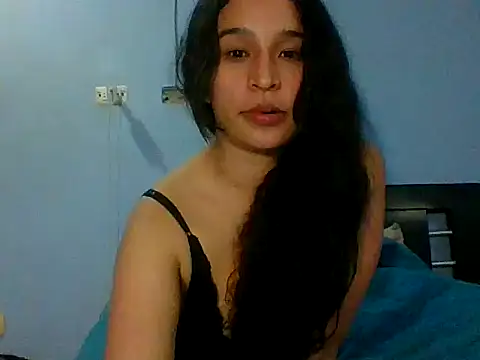 scarlettscottx  online show from April 21, 2:51 am