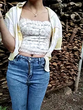 ngocbao11 online show from March 1, 10:37 am