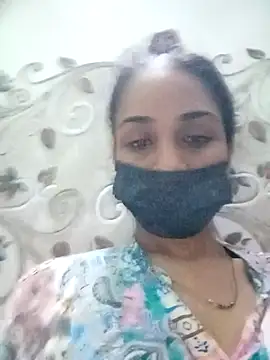 Vandana122 online show from May 14, 12:44 pm