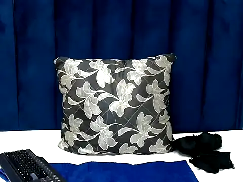 CrazeAss online show from March 29, 6:07 pm