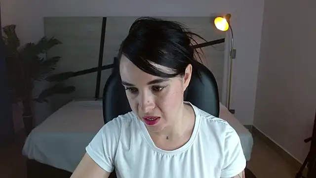 Anne blake online show from April 28, 12:09 pm