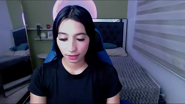 ivvoncute online show from May 28, 1:58 am