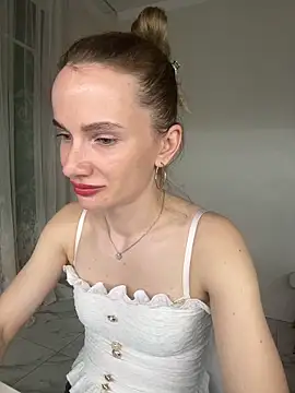 AinyrVixxen online show from April 7, 9:06 pm