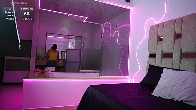 zenda Biancha online show from April 9, 11:37 am