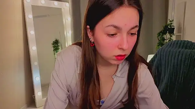 BellaThery online show from March 10, 5:22 am