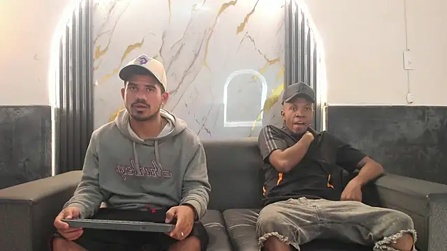 Latins on fire online show from April 15, 11:55 am