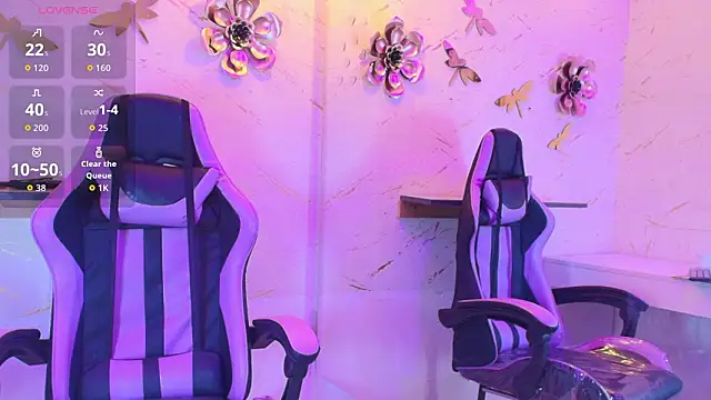 Iris Black online show from March 29, 2:16 pm