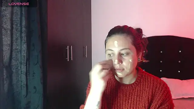 Ana  arms online show from April 7, 3:25 pm