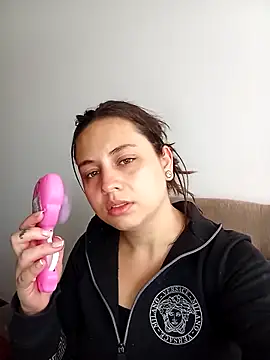 Ana  arms online show from March 30, 5:34 pm